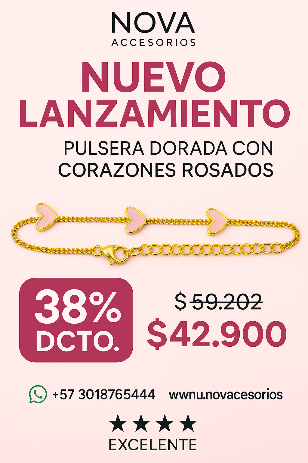 Detalle de los corazones rosa en la pulsera con cadena dorada